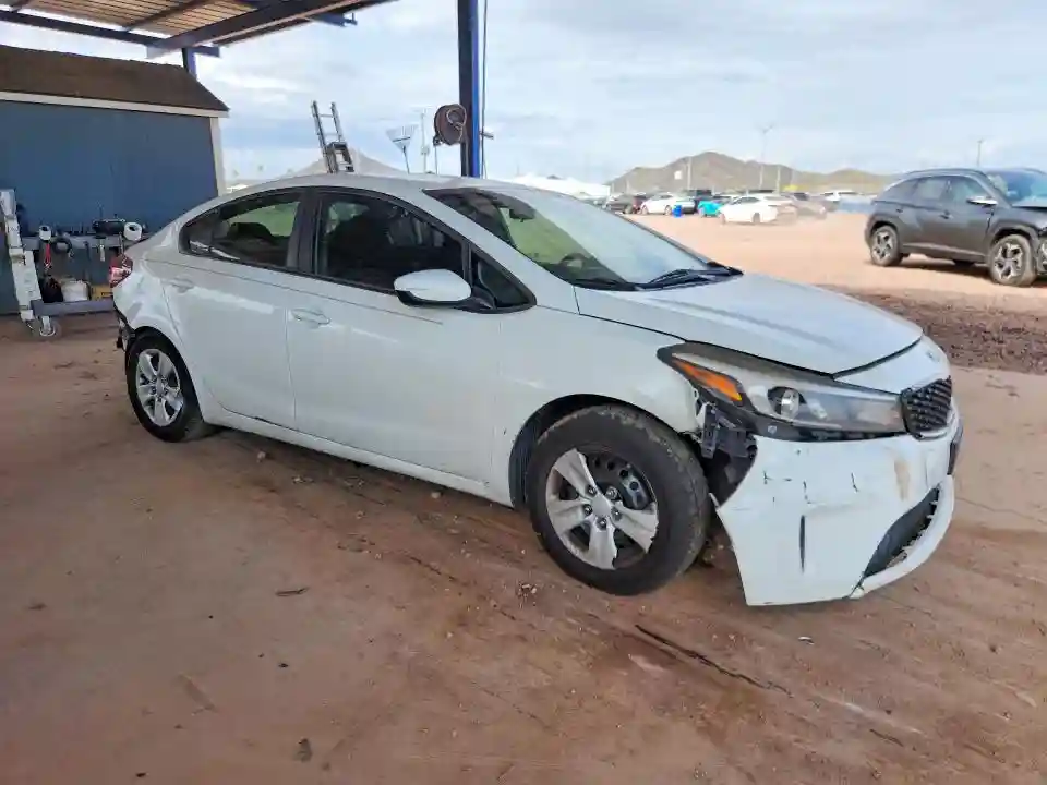 3KPFK4A79HE047134 2017 KIA FORTE-3