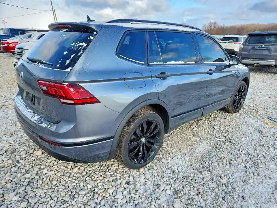 3VV2B7AX4MM139947 2021 VOLKSWAGEN TIGUAN-2