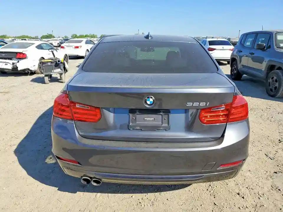 WBA3C1C51DF435689 2013 BMW 3 SERIES-5
