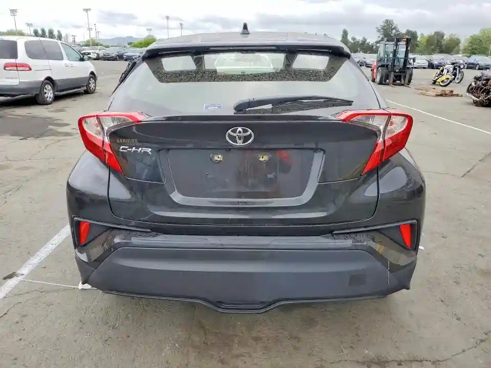 JTNKHMBX3K1027673 2019 TOYOTA C-HR-5
