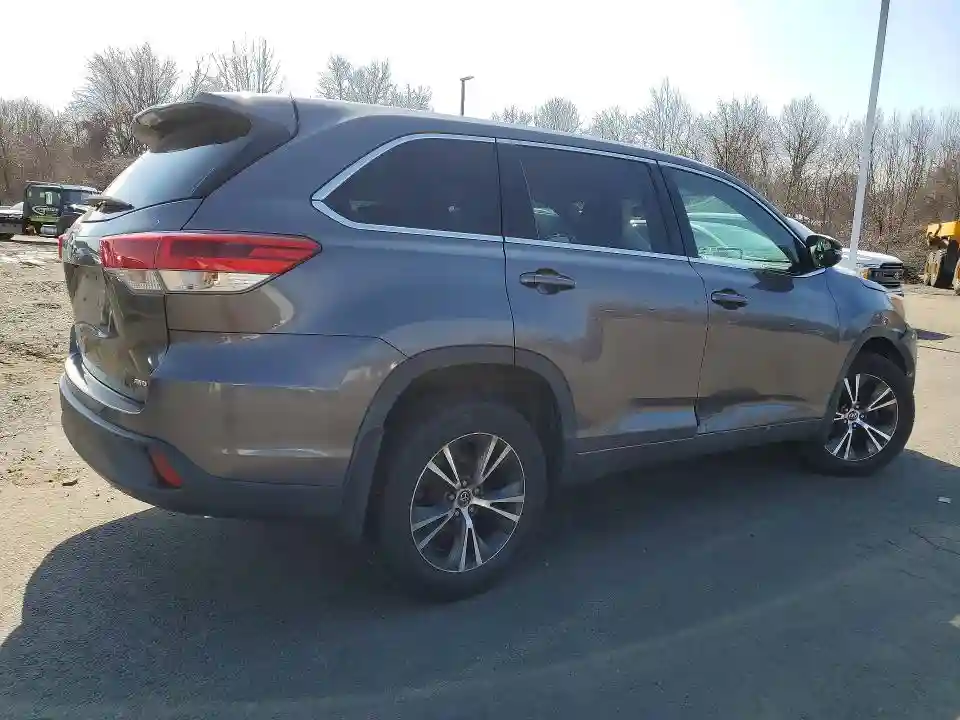 5TDBZRFH3HS427097 2017 TOYOTA HIGHLANDER-2