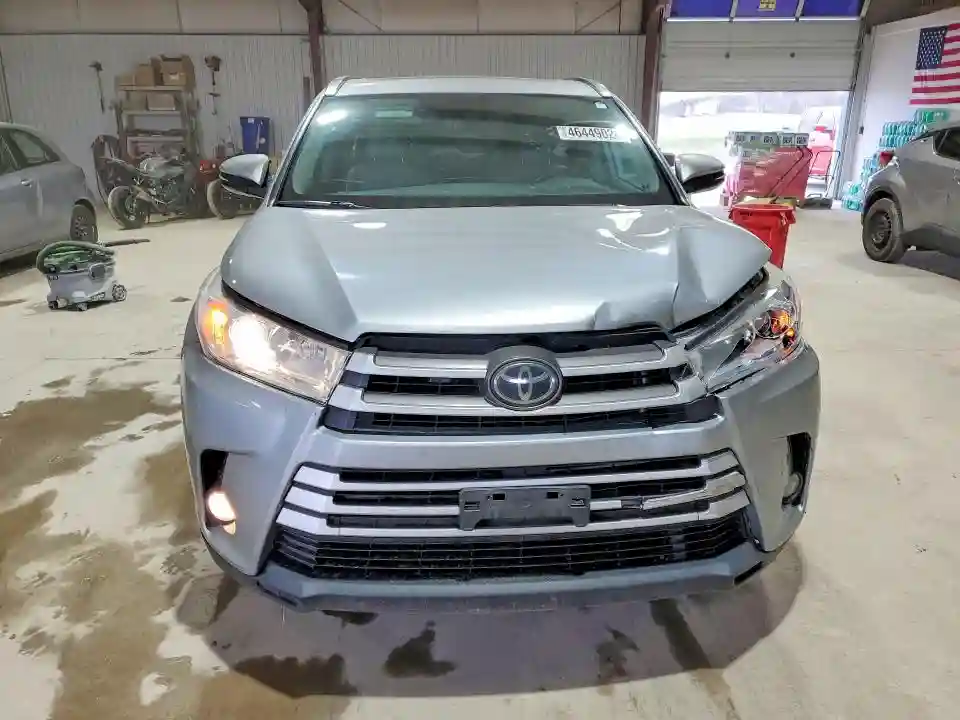 5TDJZRFH2JS812300 2018 TOYOTA HIGHLANDER-4