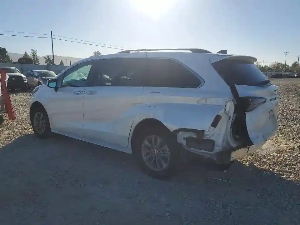 5TDYRKEC6RS193921 2024 TOYOTA SIENNA-1