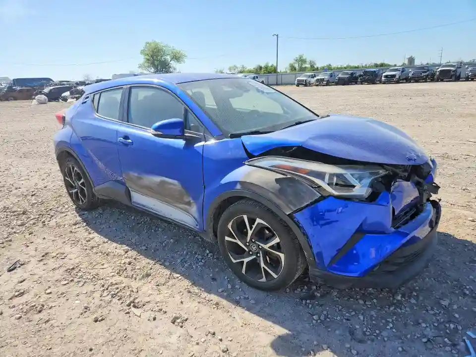 NMTKHMBX2JR048986 2018 TOYOTA C-HR-3
