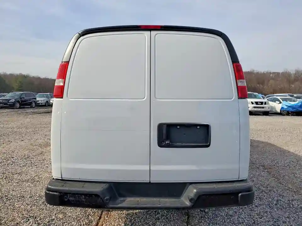 1GTW7BFP8P1134362 2023 GMC SAVANA-5