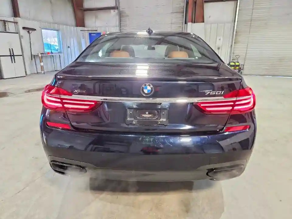 WBA7F2C58JG424130 2018 BMW 7 SERIES-5