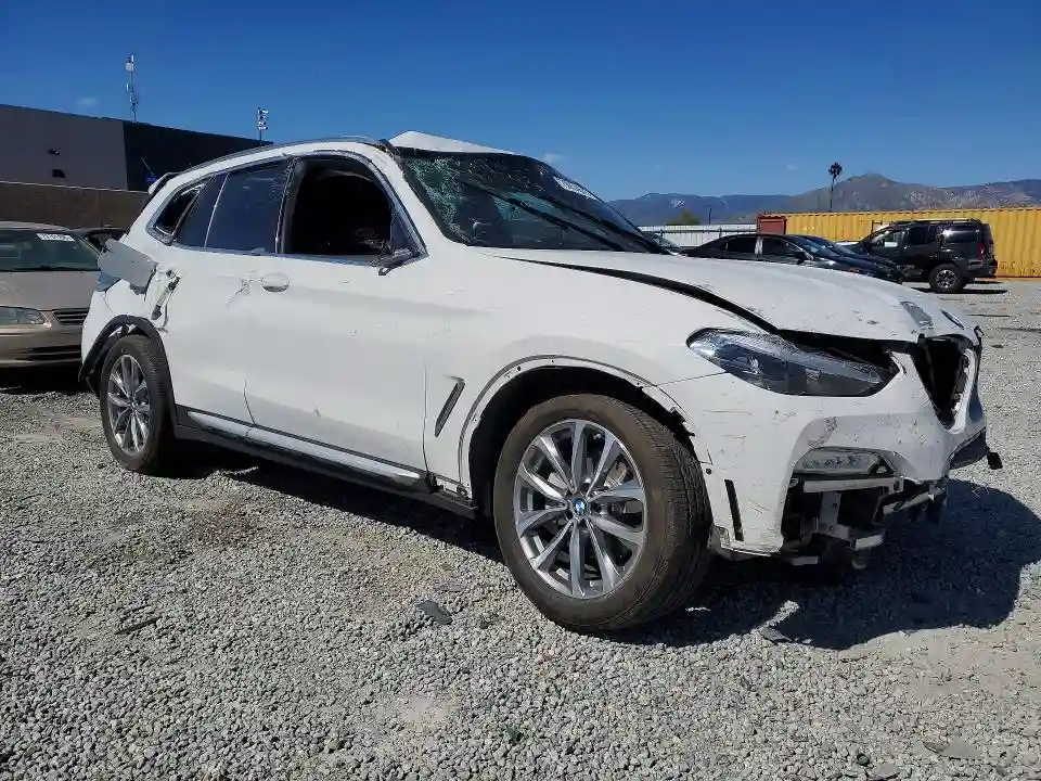 5UXTR9C50KLE21847 2019 BMW X3-3