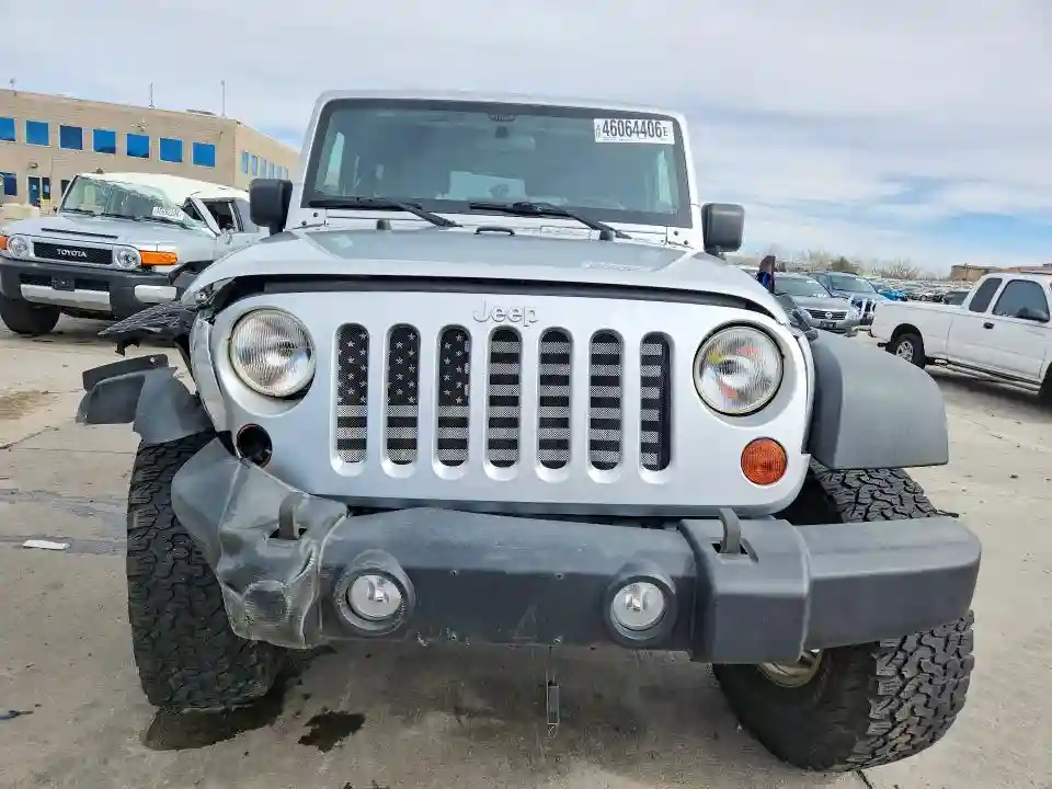 1J4AA2D15AL230224 2010 JEEP WRANGLER-4