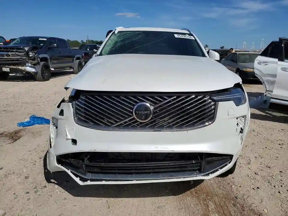 YV4062PB7S1372799 2025 VOLVO XC90-4
