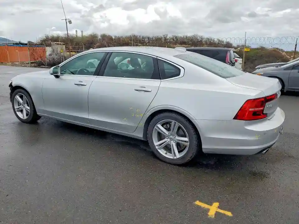 LVY982AK0JP035991 2018 VOLVO S90-1