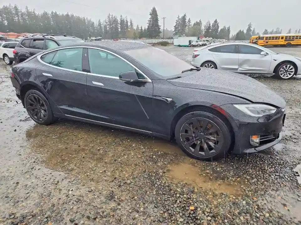 5YJSA1E23JF245822 2018 TESLA MODEL S-3