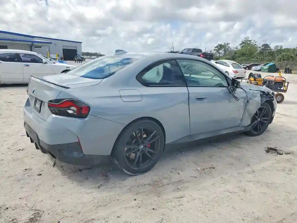 3MW23CM0XN8C34474 2022 BMW 230I-2