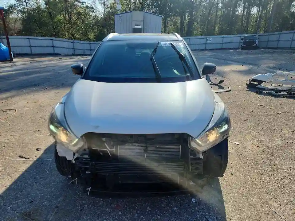 3N1CP5CU5JL504040 2018 NISSAN KICKS-4
