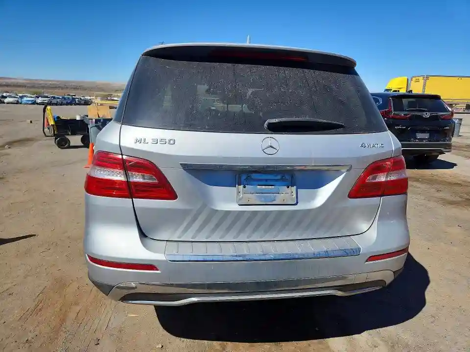 4JGDA5HB1CA036064 2012 MERCEDES-BENZ M-CLASS-5