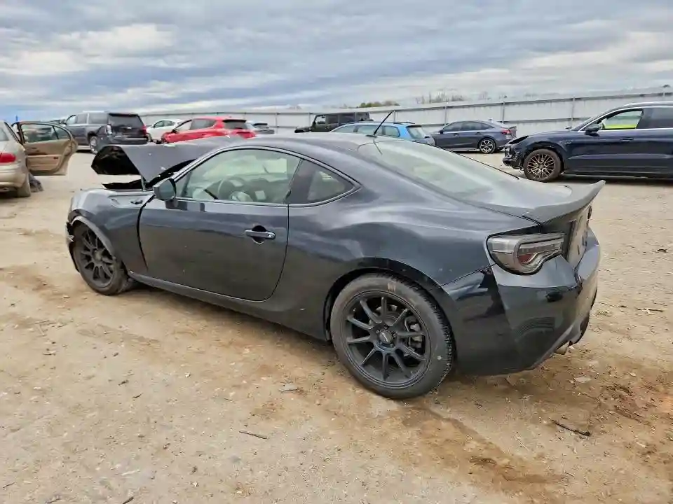 JF1ZNAA1XD2706589 2013 SCION FRS-1