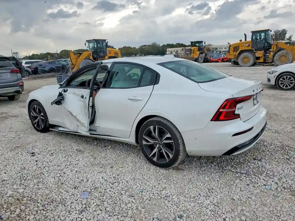7JRL12FL6RG310344 2024 VOLVO S60 PLUS-1