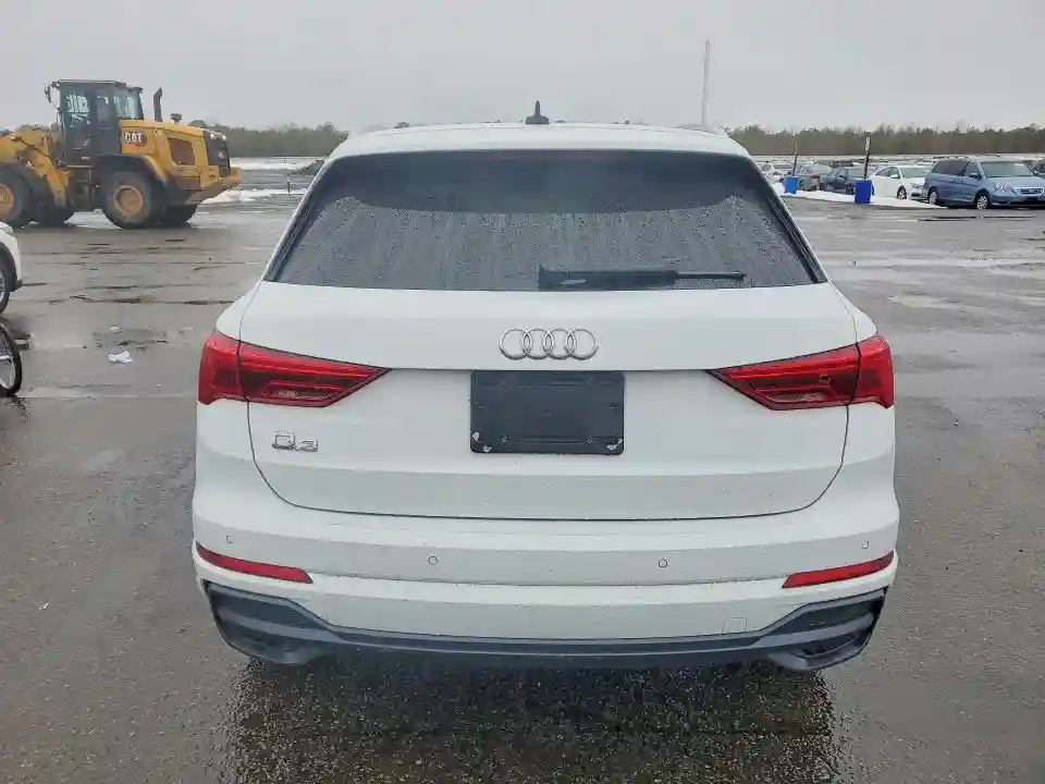 WA1EECF30N1049561 2022 AUDI Q3-5