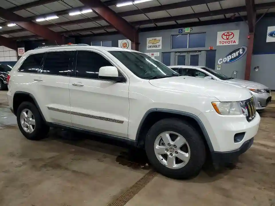 1J4RR4GG0BC640955 2011 JEEP CHEROKEE-3
