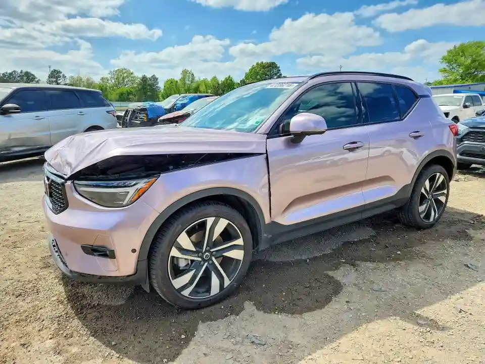 YV4L12UM5S2478728 2025 VOLVO XC40-0