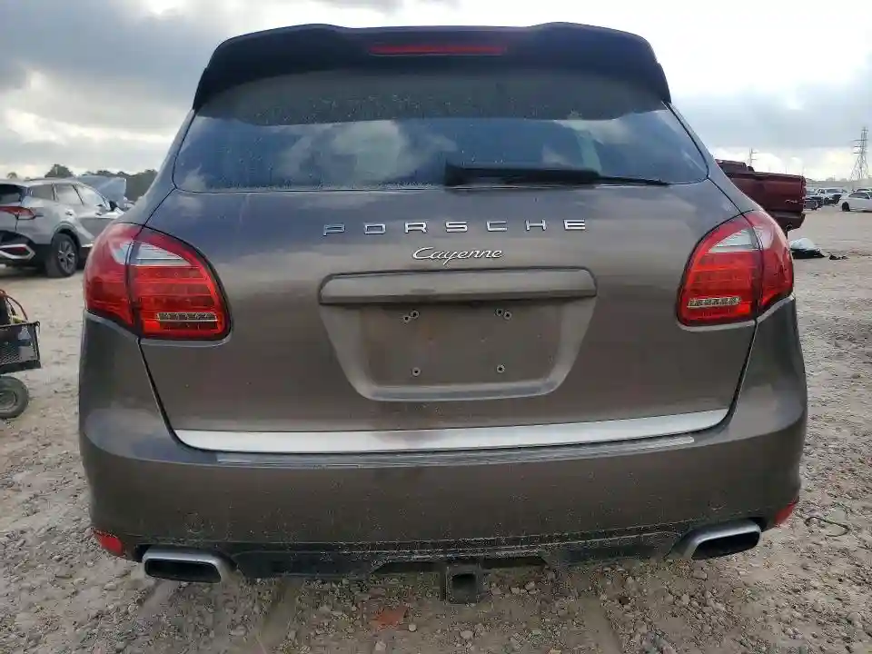 WP1AA2A21ELA97856 2014 PORSCHE CAYENNE-5