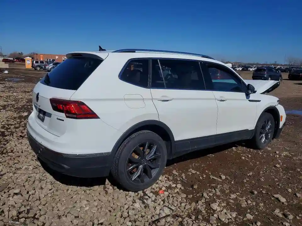 3VV2B7AX3NM143263 2022 VOLKSWAGEN TIGUAN-2