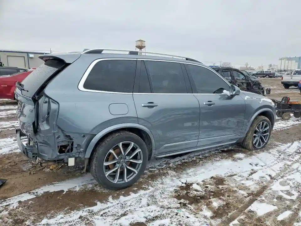YV4A22PK7J1192981 2018 VOLVO XC90-2
