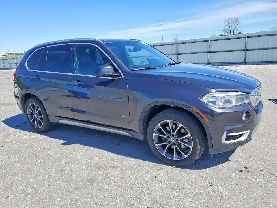 5UXKR2C57J0X08859 2018 BMW X5-3