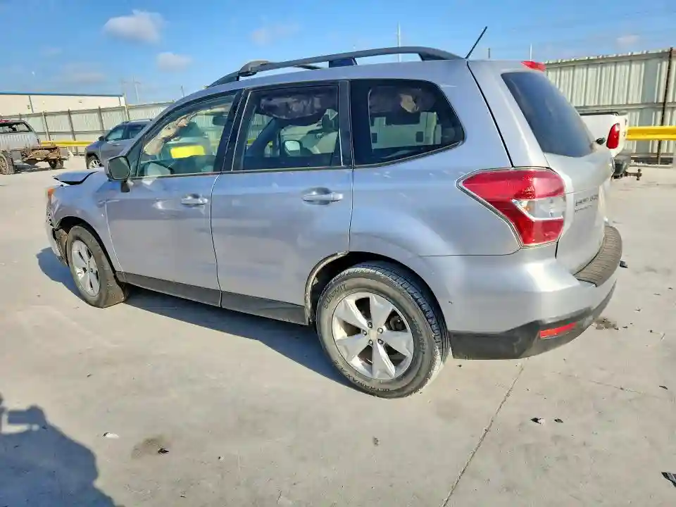JF2SJADC9FH825000 2015 SUBARU FORESTER-1