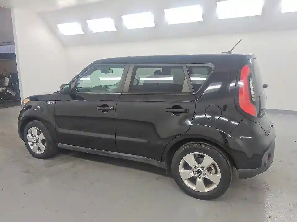 KNDJN2A2XH7460559 2017 KIA SOUL-1