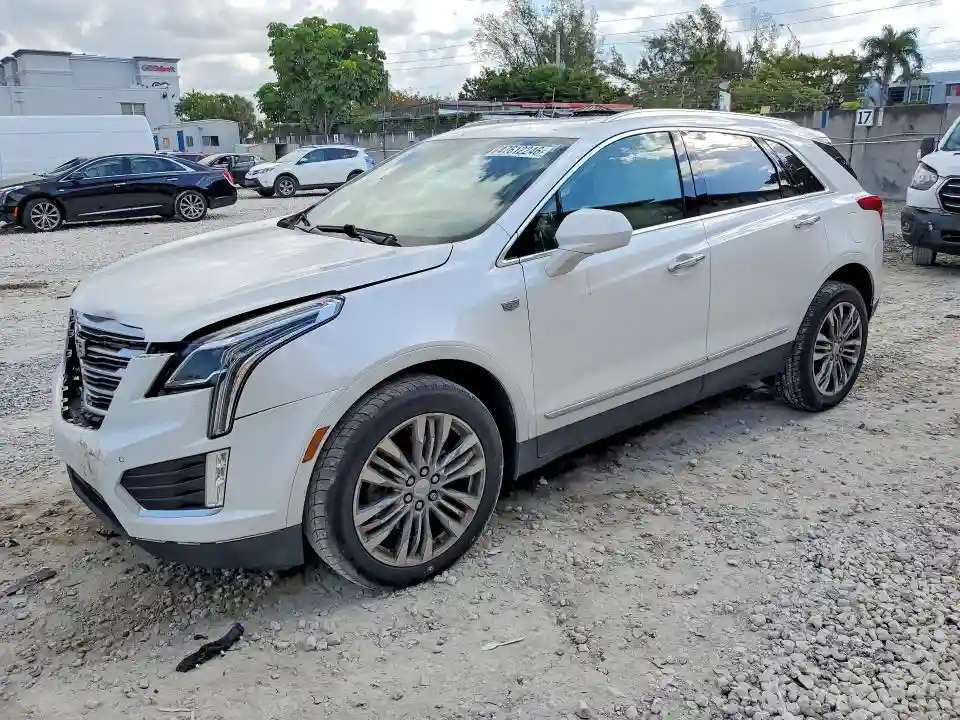 1GYKNCRS2HZ200069 2017 CADILLAC XT5-0