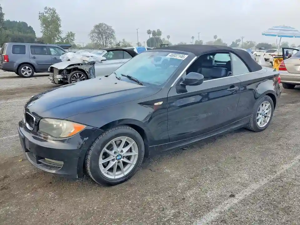 WBAUN1C58BVH83252 2011 BMW 1 SERIES-0