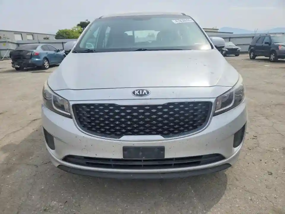 KNDMA5C18J6398640 2018 KIA SEDONA-4