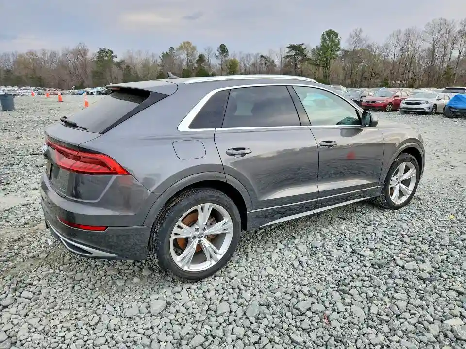 WA1AVAF15KD027096 2019 AUDI Q8-2