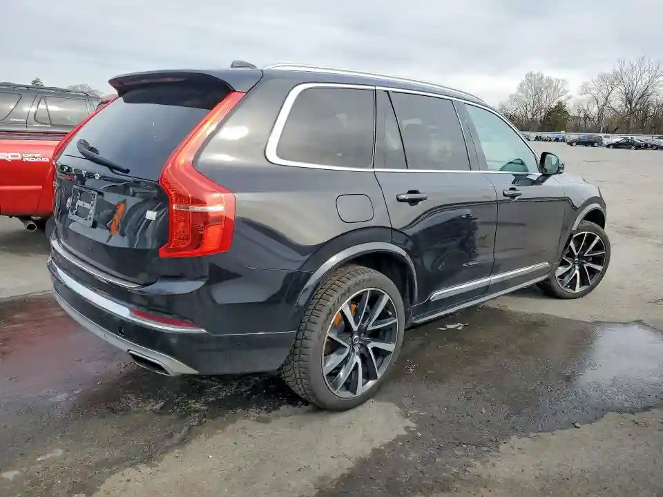 YV4BR00K2M1693067 2021 VOLVO XC90 T8 RE-2