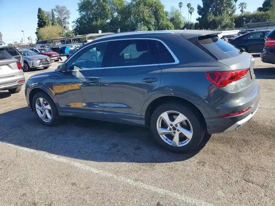 WA1AECF3XL1111530 2020 AUDI Q3-1