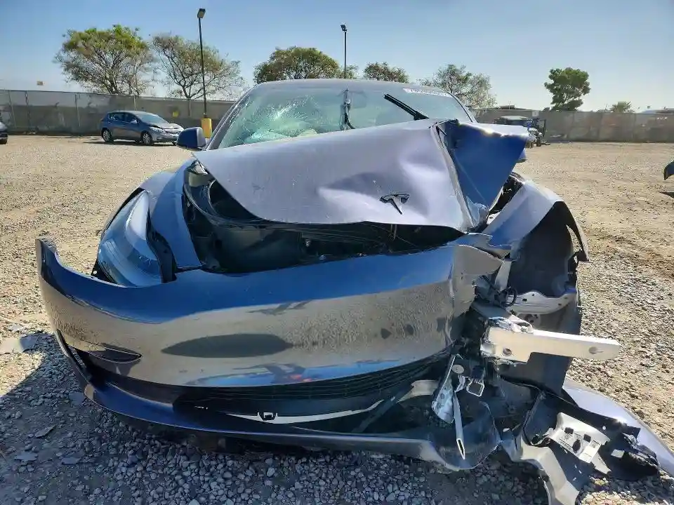 5YJ3E1EA4PF511289 2023 TESLA MODEL 3-4