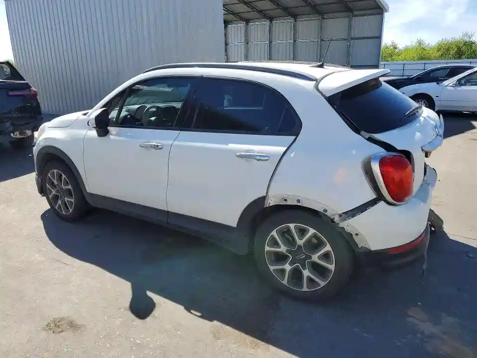 ZFBCFXCBXJP656591 2018 FIAT 500-1