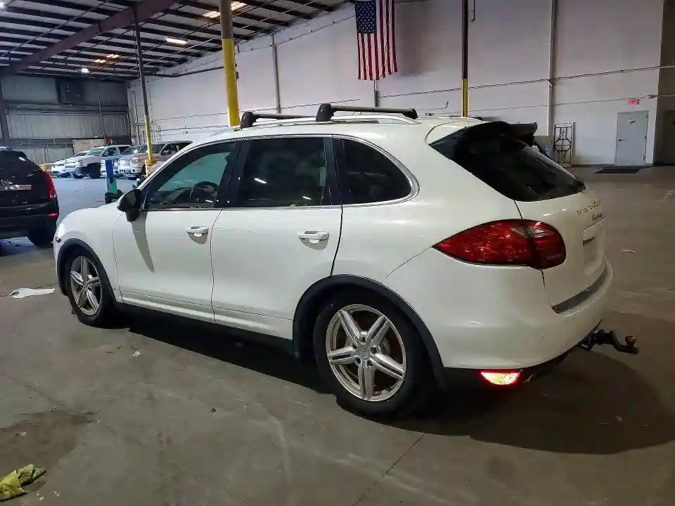 WP1AB2A26CLA48341 2012 PORSCHE CAYENNE-1