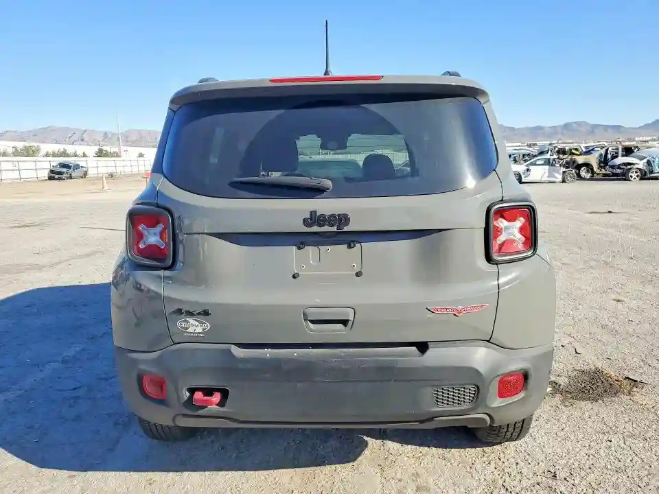ZACNJDC11PPP23677 2023 JEEP RENEGADE-5