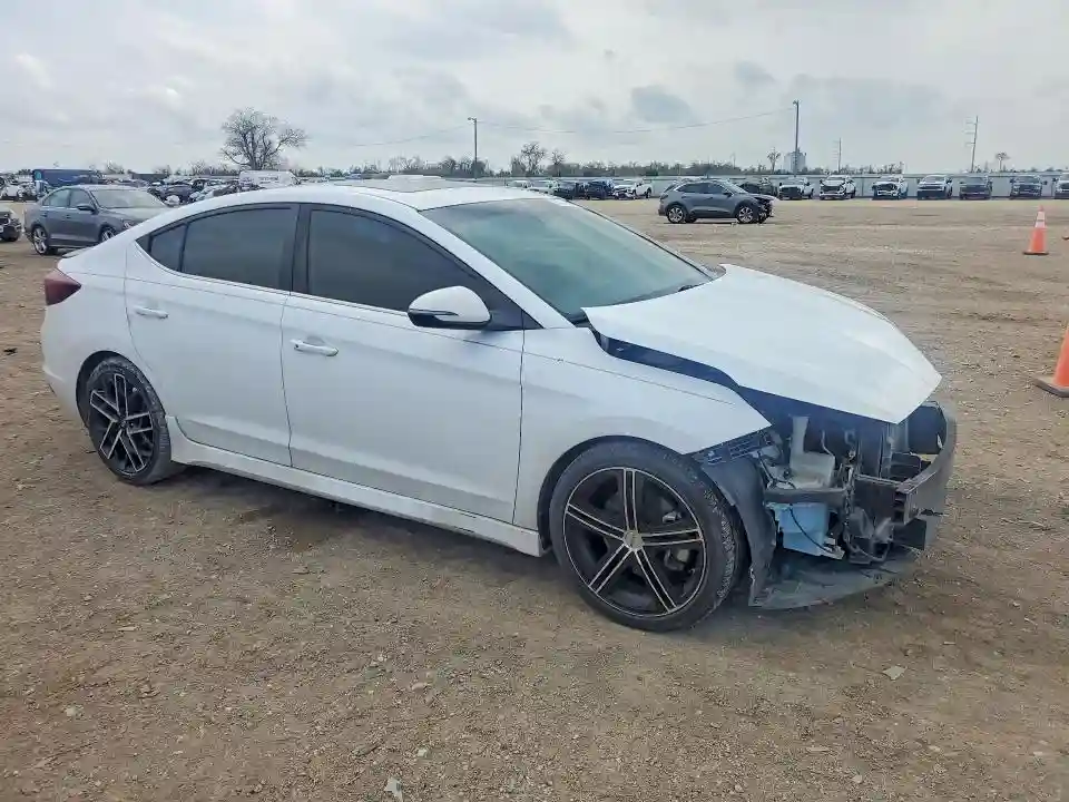 KMHD04LB4LU012621 2020 HYUNDAI ELANTRA-3