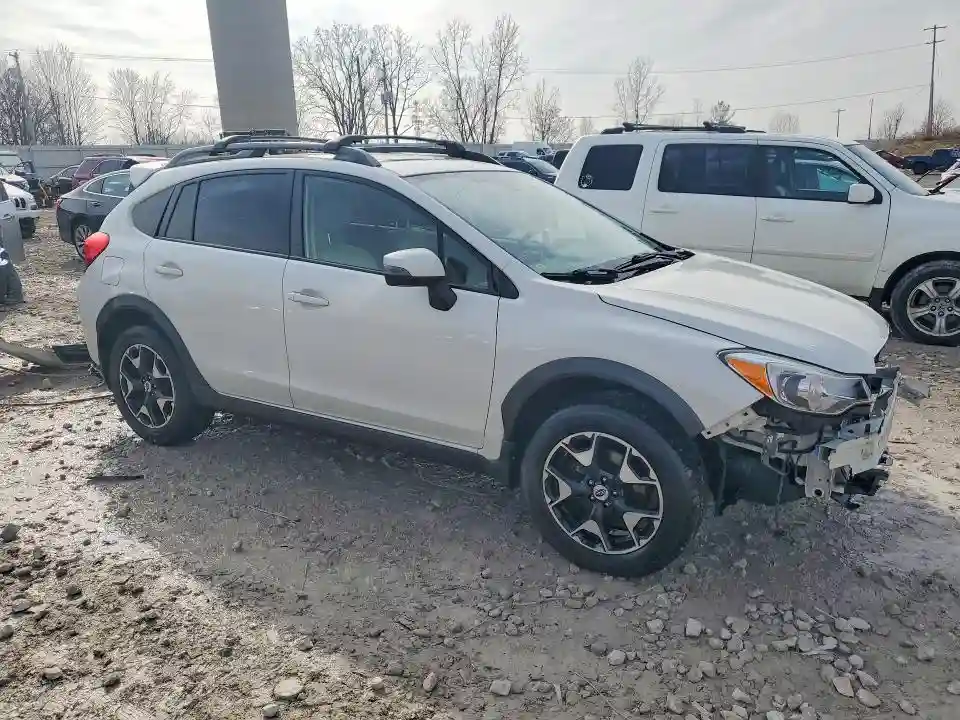 JF2GPANC0H8255703 2017 SUBARU CROSSTREK-3