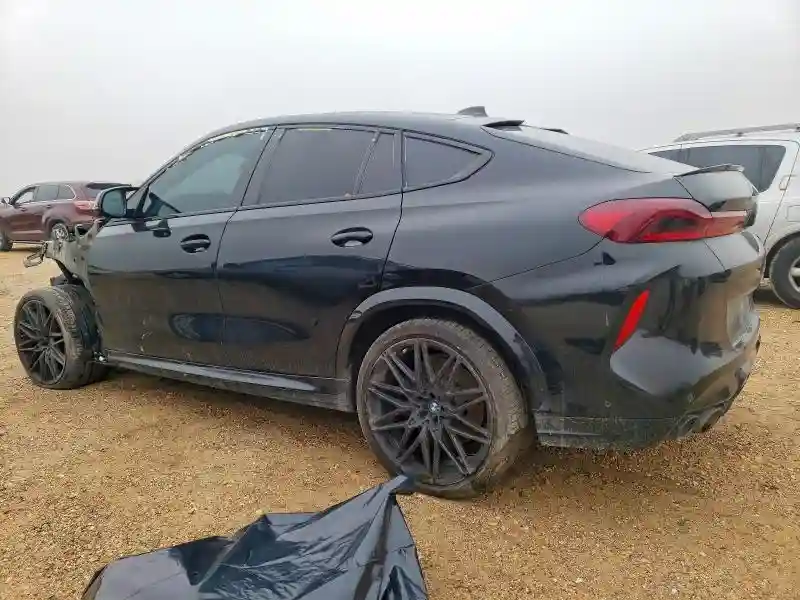 5YMCY0C09M9E09840 2021 BMW X6-1