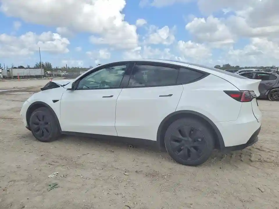 7SAYGAEEXSF249440 2025 TESLA MODEL Y-1