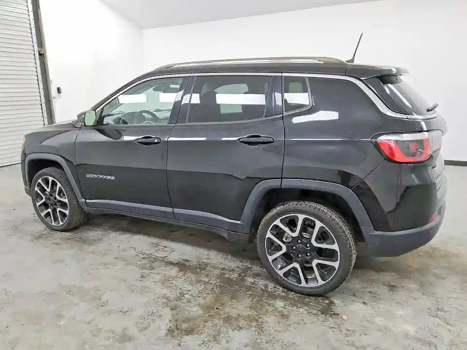 3C4NJDCB7KT815244 2019 JEEP COMPASS-1