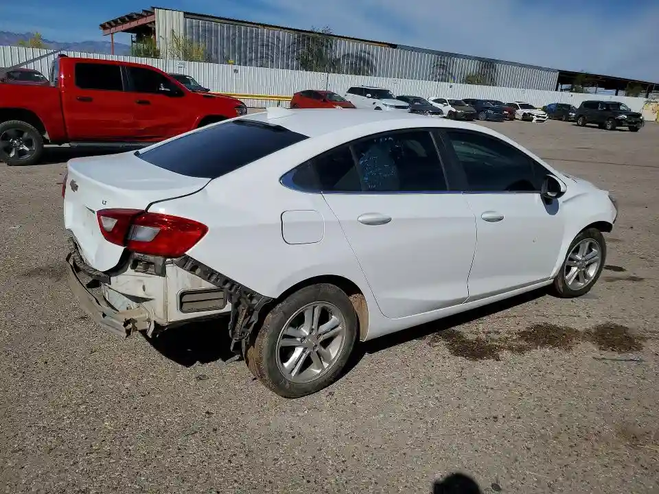 1G1BE5SM0J7190472 2018 CHEVROLET CRUZE-2