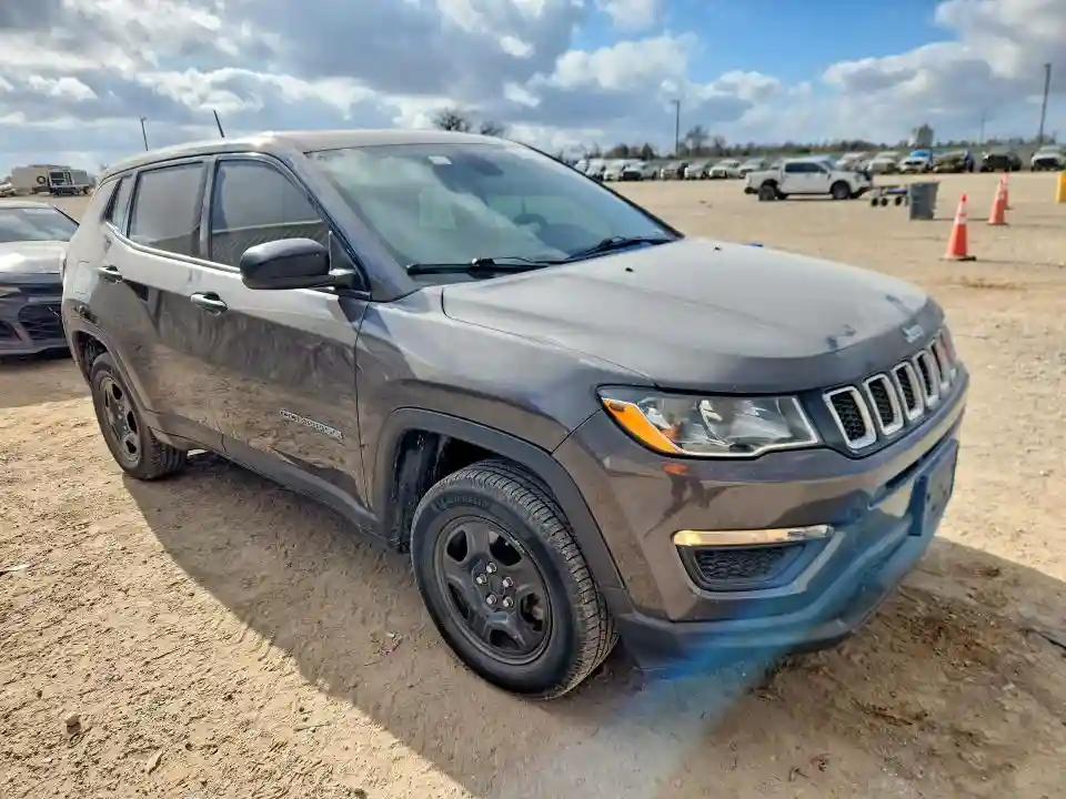 3C4NJDAB8JT135676 2018 JEEP COMPASS-3
