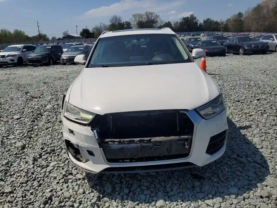 WA1BFCFS1GR007038 2016 AUDI Q3-4