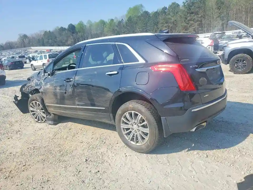 1GYKNDRS6HZ211839 2017 CADILLAC XT5-1