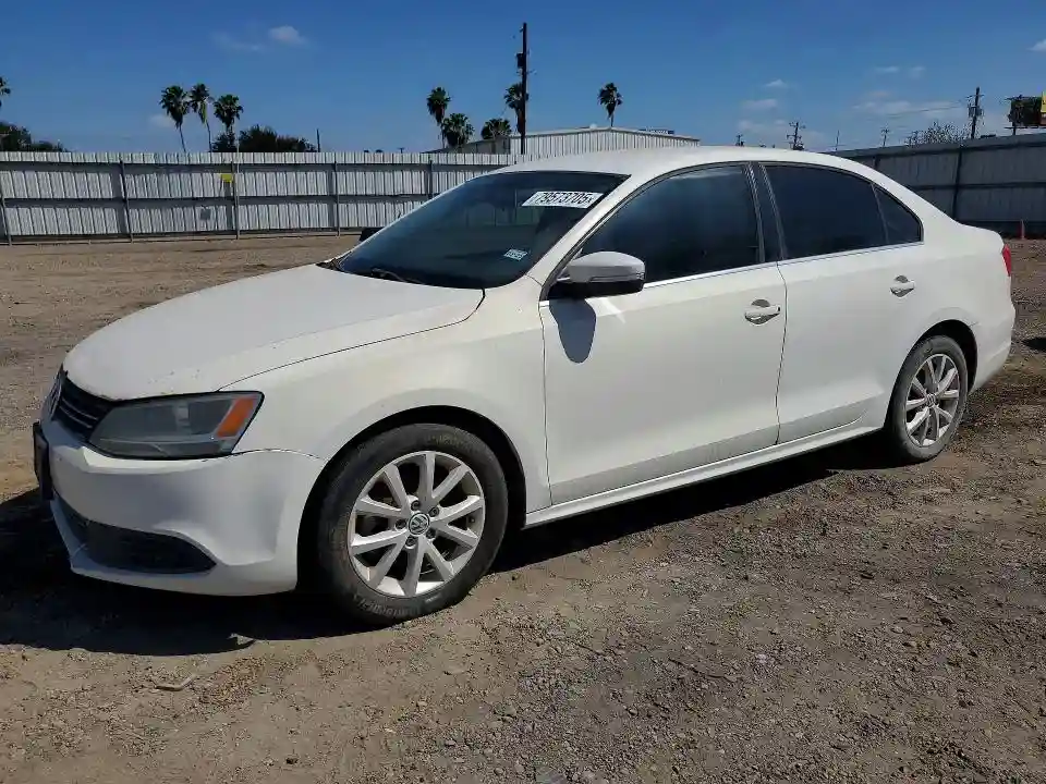 3VWDP7AJ2DM432621 2013 VOLKSWAGEN JETTA-0