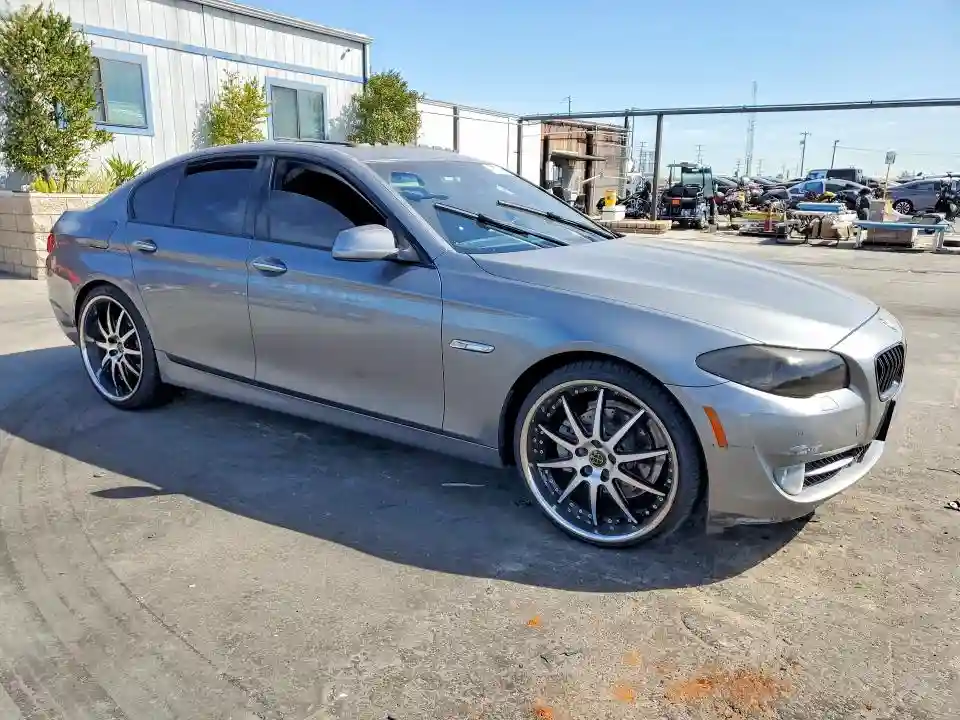 WBAXG5C52CDY28026 2012 BMW 5 SERIES-3
